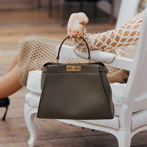 costo borsa fendi peekaboo|peekaboo bag.